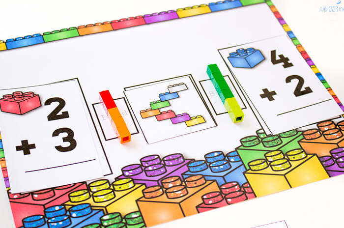 Jogo com peças de montar para aprender soma e maior