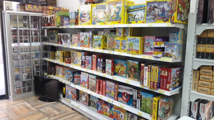 Catálogo infantil da loja de jogos Entrejuegos em Santiago