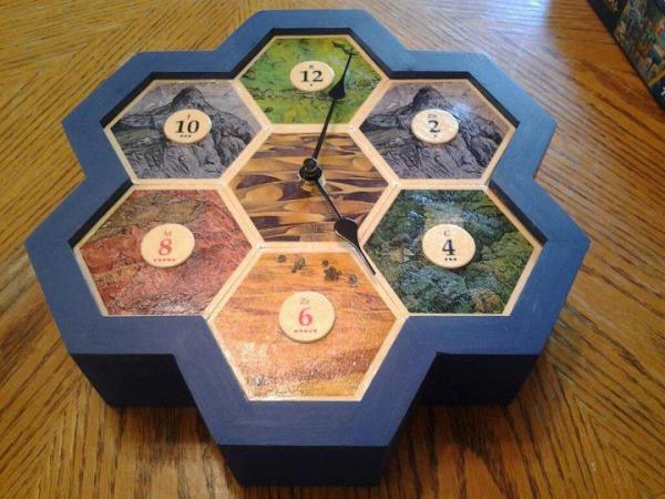 Relógio de parede inspirado no Catan