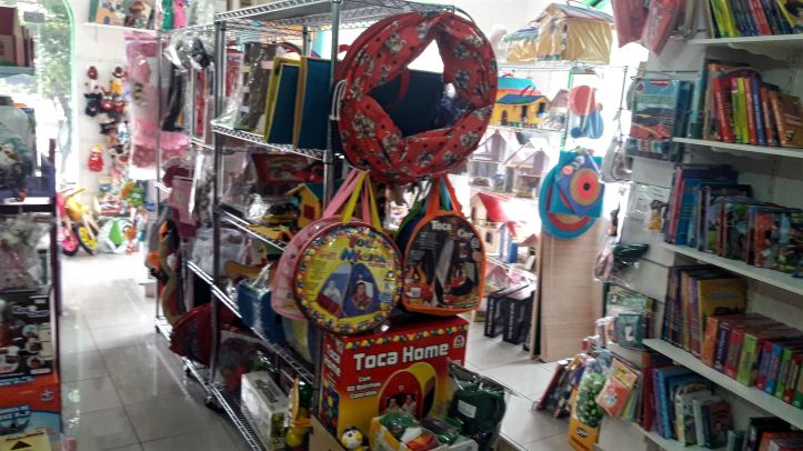 Loja Caixa de Brinquedos na Rua Tutóia