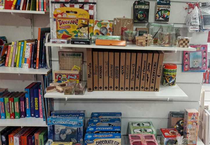 Jogos da Mitra na loja Caixa de Brinquedos na Rua Tutóia