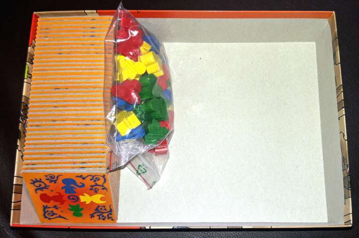 Jogos com caixas desnecessariamente grandes My First Carcassonne