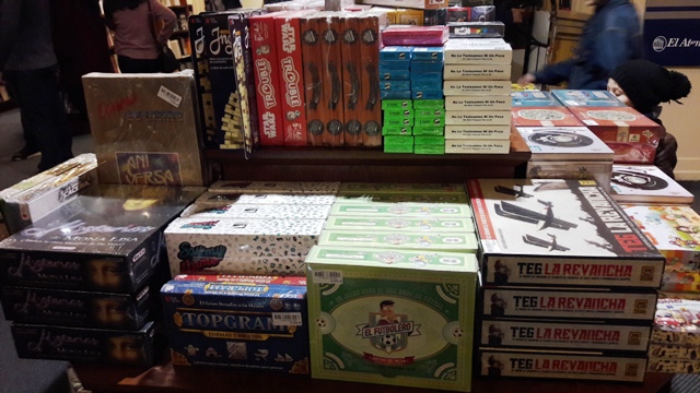 Jogos de tabuleiro na livraria El Ateneo