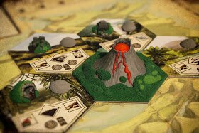 Tile de vulcão customizado para jogo Robinson Crusoe