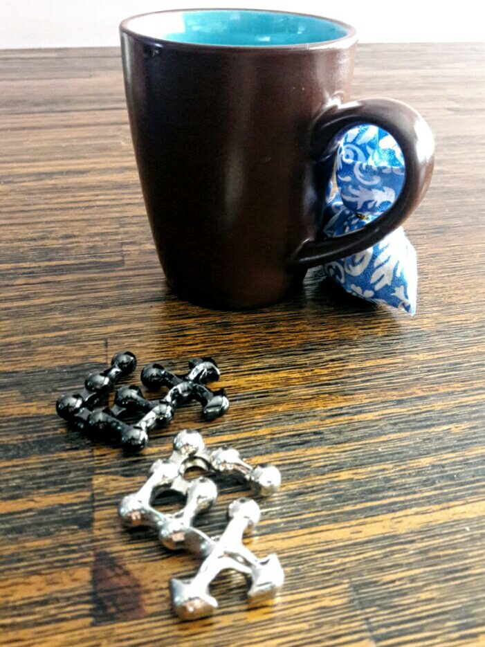 Quebra-cabeça mecânico DOT desmontado