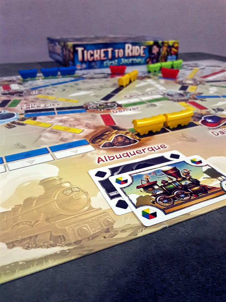 Tabuleiro jogo infantil Ticket to Ride First Journey