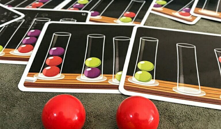 Cartas de fórmulas e ingredientes do jogo infantil Dr. Eureka