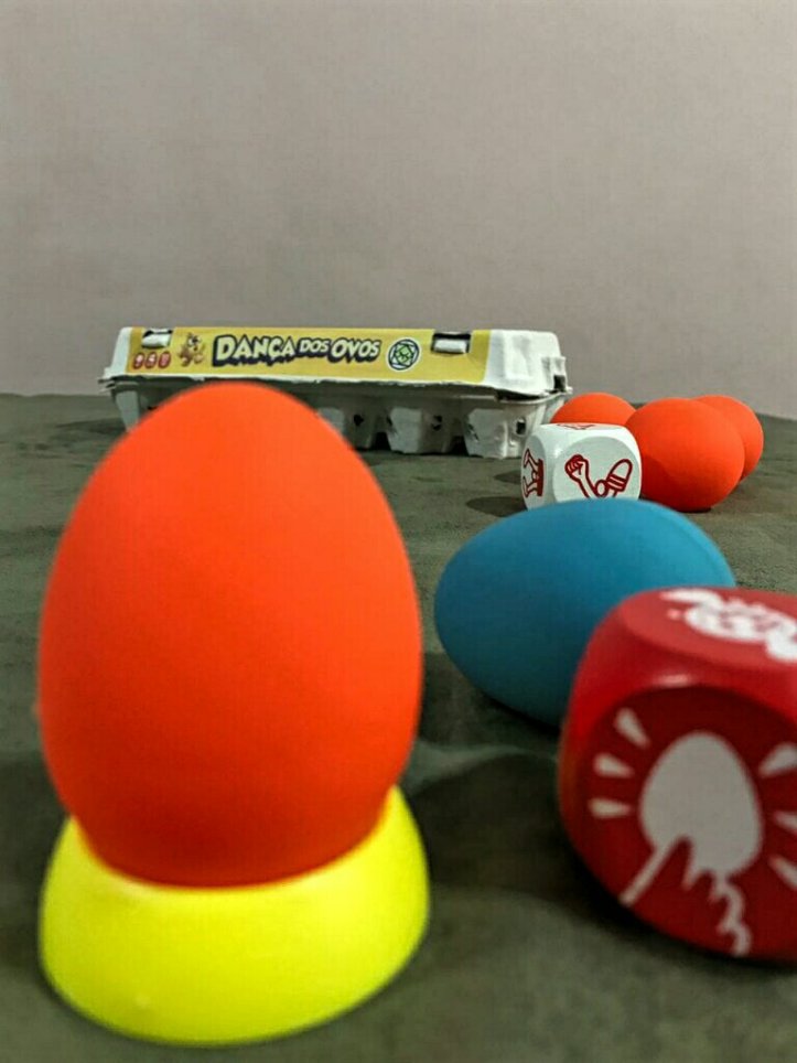 Ovos de borracha do Jogo infantil a Dança dos Ovos