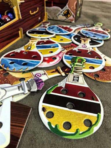 Muitas poções para completar no jogo Potion Explosion