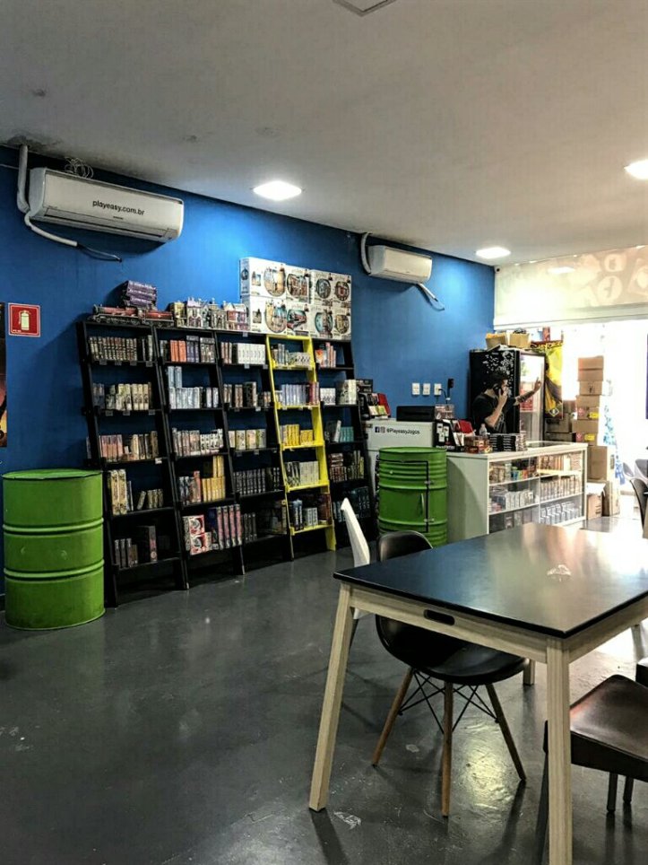 Loja de jogos de tabuleiros Playeasy