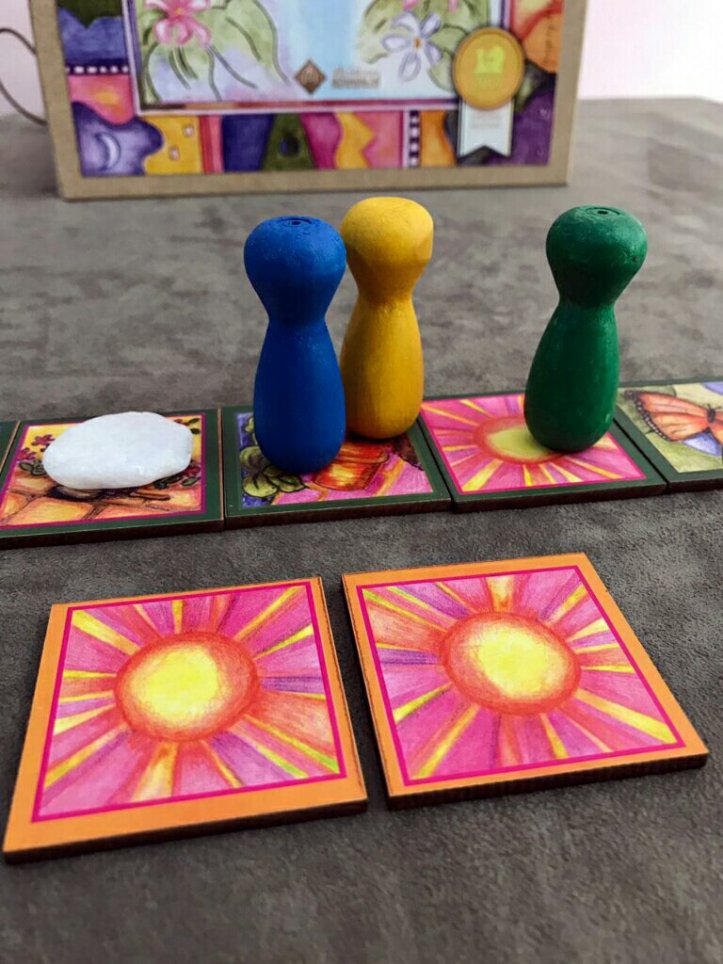 Encontre os pares no jogo de tabuleiro o Belo Jardim