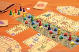 Four Tribes jogo de tabuleiro