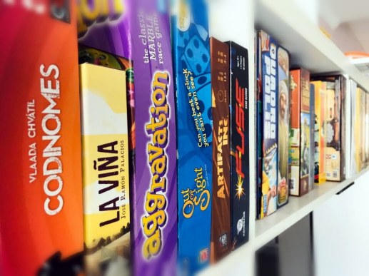 Estante de jogos de tabuleiro