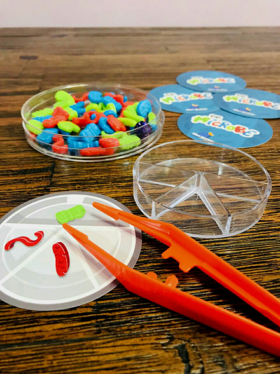 Jogo de tabuleiro Dr Microbe