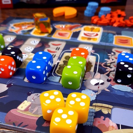 Jogo de tabuleiro Ratzzia