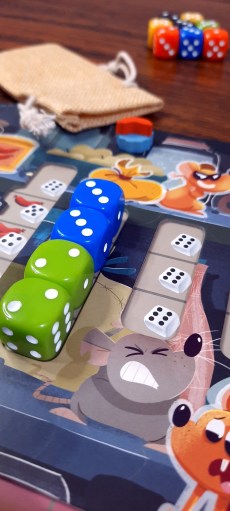 Jogo de tabuleiro Ratzzia