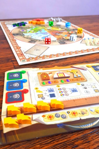 Jogo de tabuleiro Red Cathedral