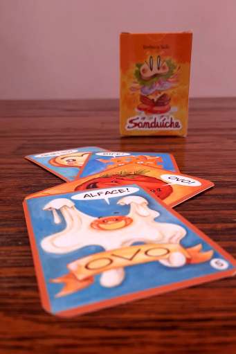 Jogo de cartas Sanduíche