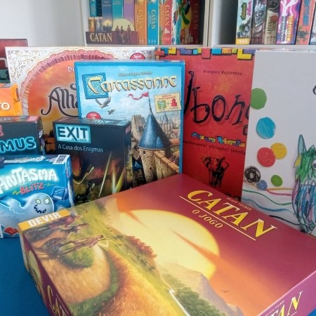 Um jogo uma editora, DEVIR