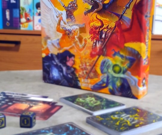 Jogo de cartas Monstros e Tesouros