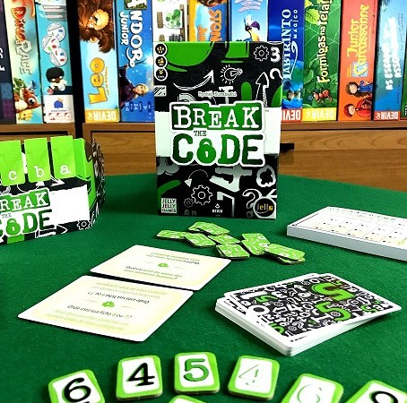 Jogo de tabuleiro Break the Code