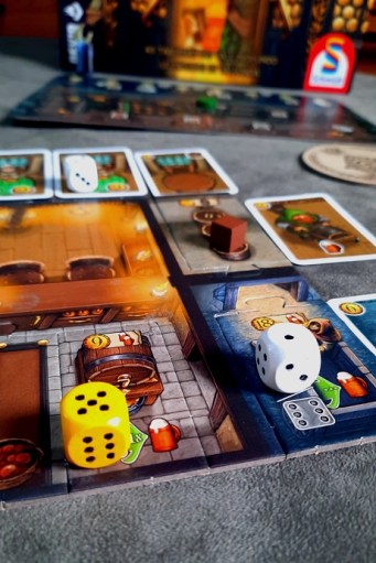 Jogo de tabuleiro Tavernas do Vale Profundo